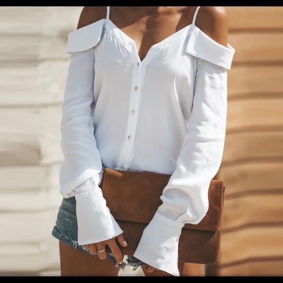 CLASSY OFF SHOULDER  1 left - Picture 6 of 8